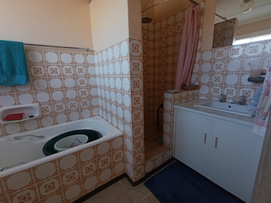 4 Bedroom Property for Sale in Helicon Heights Free State